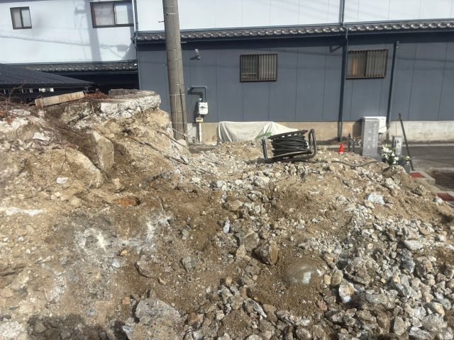 桑名市佛眼院　永代供養墓工事　⑦無縁塚解体